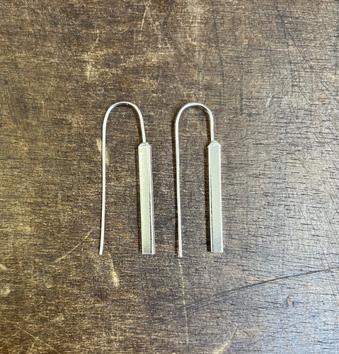 Gold and silver bar earring