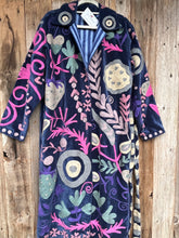 Load image into Gallery viewer, Handmade embroidered suzani jacket
